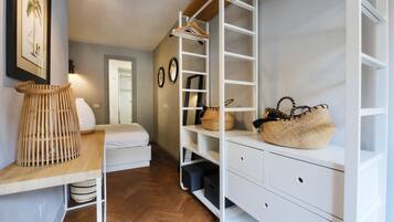 2 Schlafzimmer, BĂŒgeleisen/BĂŒgelbrett, WLAN, BettwĂ€sche