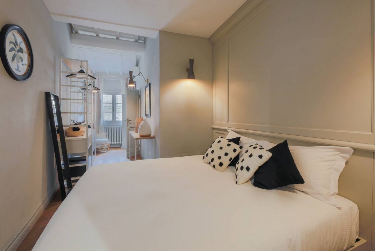 2 dormitorios, tabla de planchar con plancha, wifi y ropa de cama
