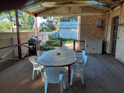 Great home right in the heart of Gawler with close proximity to the Barossa