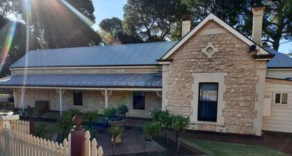 Great home right in the heart of Gawler with close proximity to the Barossa