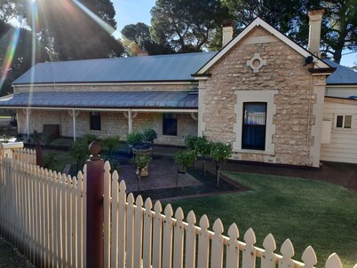 Great home right in the heart of Gawler with close proximity to the Barossa
