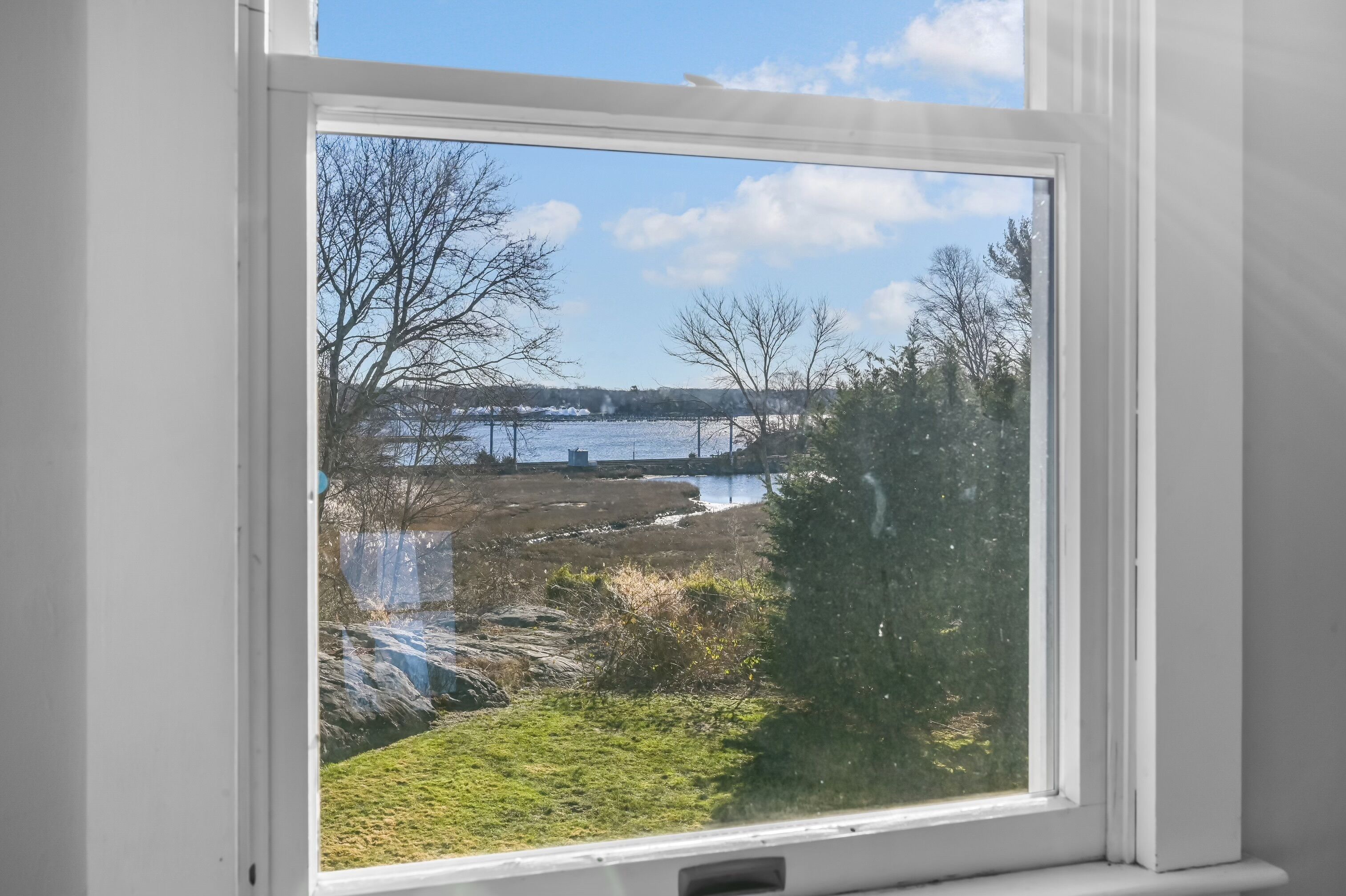 W Henderson House Waterview Escape