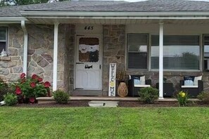 Exterior - Westside One Story (Pottstown)