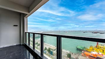 Standaard kamer, 1 kingsize bed, balkon, uitzicht op zee