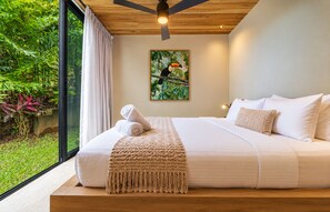5 Schlafzimmer, Zimmersafe, Bügeleisen/Bügelbrett, Reisekinderbett