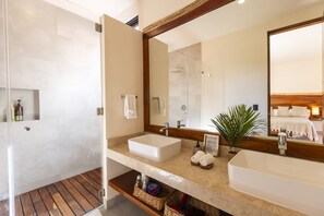 Hair dryer, towels, soap, shampoo - Family-friendly, 3 bdr house Pool BBQ & 200mbps (Tulum)