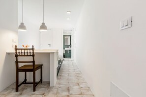 1 chambre, fer et planche à repasser, Wi-Fi, literie fournie