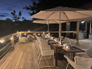 Outdoor dining - Hacienda Victoria (Vieques)