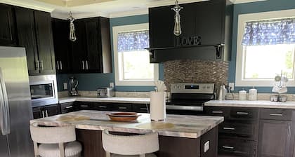 Terrific 4-bedroom house in Tylertown with WiFi, AC