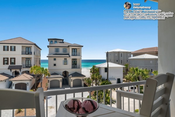Property grounds - Few steps across from beach, Gulf views, Saltwater pool (Miramar Beach)