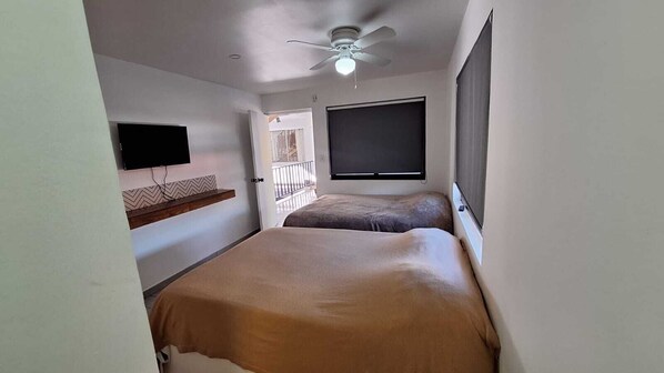 Classic Double or Twin Room | Desk, iron/ironing board, free WiFi