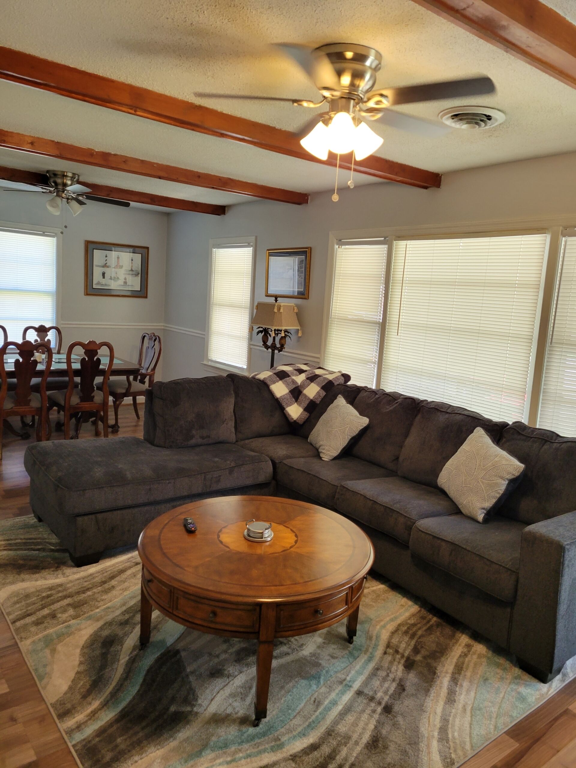Pet Friendly 2 bedroom home 