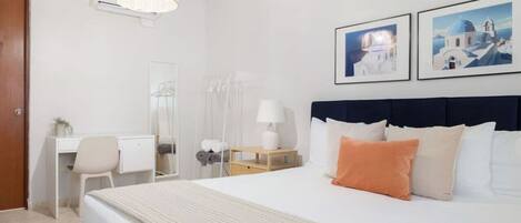 9 bedrooms, desk, iron/ironing board, travel cot