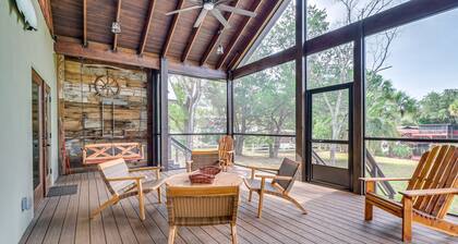 Riverfront Fisher’s Paradise in Florida w/ Dock!