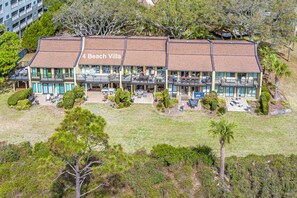 Exterior - Luxury OCEANFRONT Getaway, Zero Entry Pool, Walk or bike to everything (Hilton Head Island)