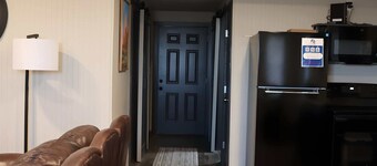 Modern Comfort Suite - Villa B