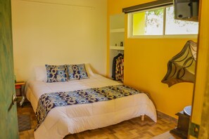 2 bedrooms, iron/ironing board, travel cot, free WiFi