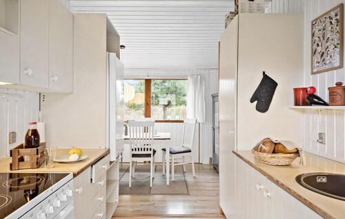 Beautiful home in Stege with kitchen