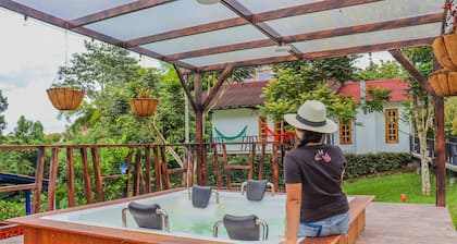 Pretty Modern Cabin at the Tourist Area. MILAGROS