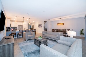 TV, table football - 9056SH: Meticulous 8 bed in The Retreat at ChampionsGate with No rear neighbors (Davenport)