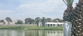 Beautiful beach/lake house