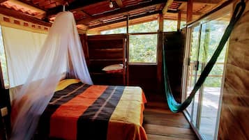1 habitación, wifi y ropa de cama