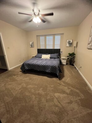 4 bedrooms, WiFi, bed sheets