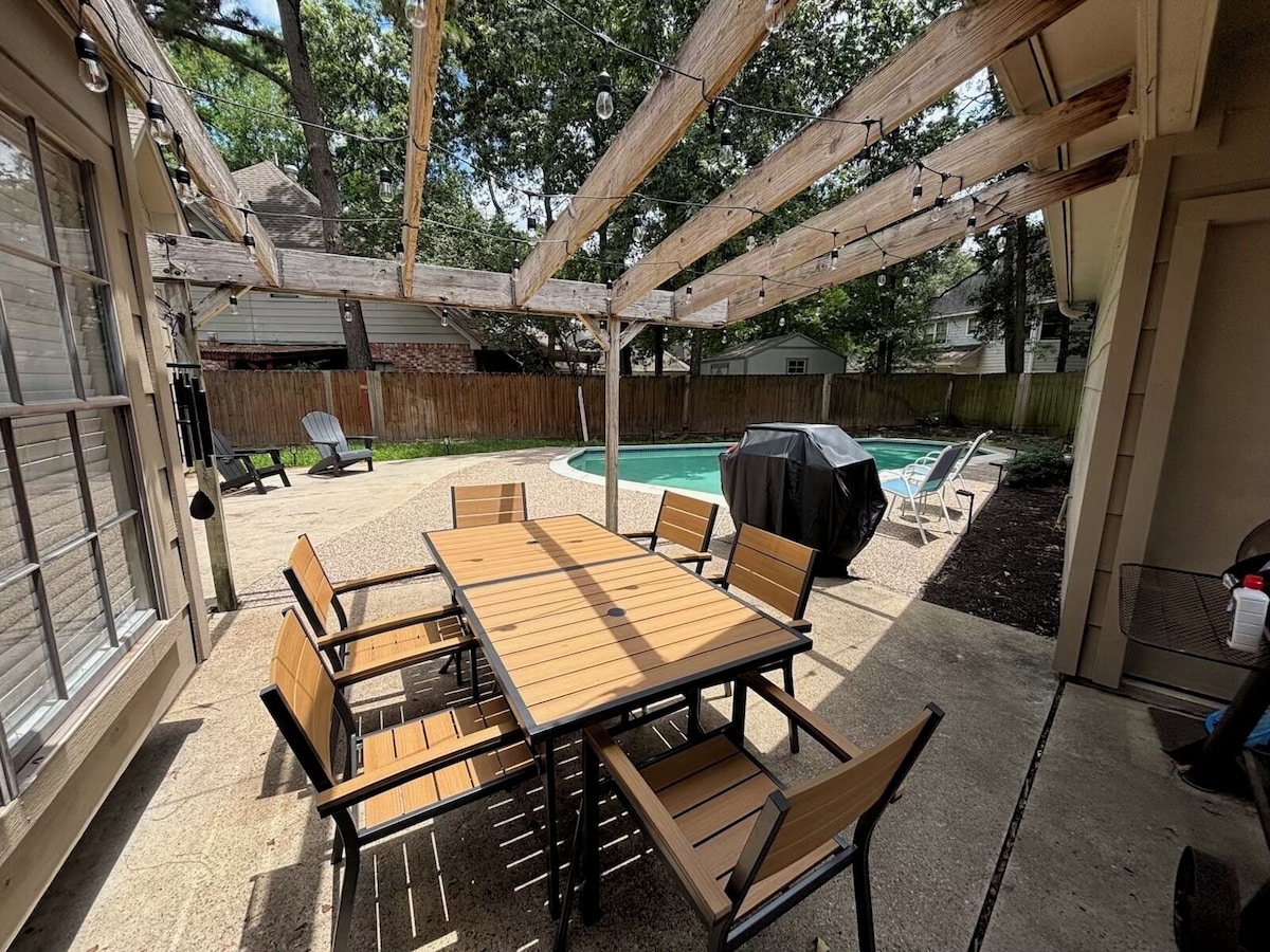 Photo 42 of Open, Comfortable Kingwood Home Family Friendly With Pool MUST SEE