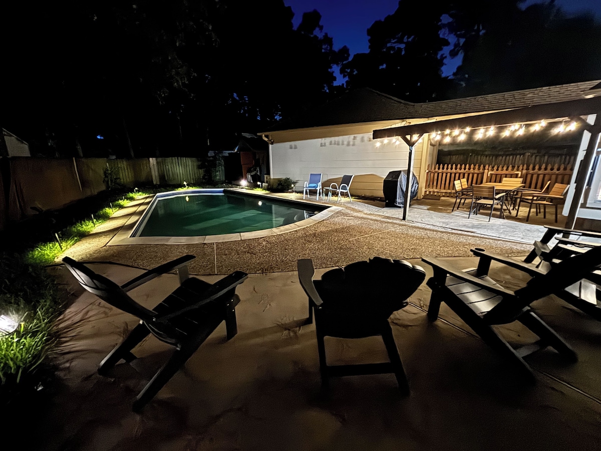 Photo 44 of Open, Comfortable Kingwood Home Family Friendly With Pool MUST SEE