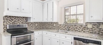 Open, Comfortable Kingwood Home Family Friendly With Pool MUST SEE