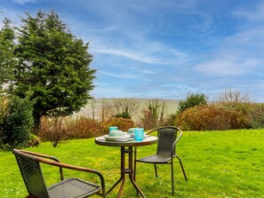 Outdoor dining - Valley View by Interhome (Mevagissey)