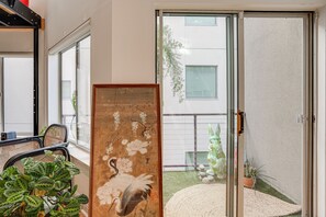 Interior - Mid-Century Loft in SoMa - Steps to Caltrain! (San Francisco)