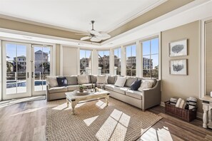 TV, video games, books - 34 Bradley @ Singleton Beach | 100 Steps to Sand | Pool & Spa | Ocean Views (Hilton Head Island)