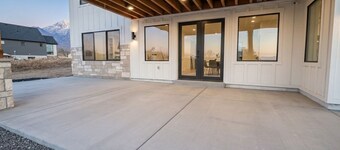 Brand new apartment, sleeps 10, IDEAL location in Utah county. High end finishes
