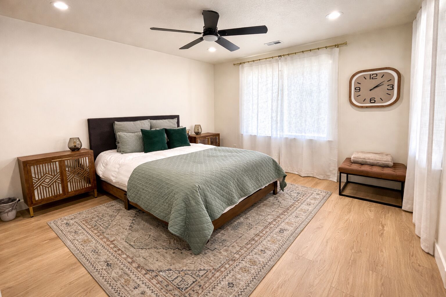 3 bedrooms, iron/ironing board, travel cot, WiFi