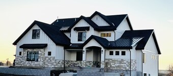 Brand new apartment, sleeps 10, IDEAL location in Utah county. High end finishes