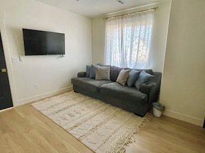 Smart TV, video games