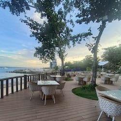 Beach bar