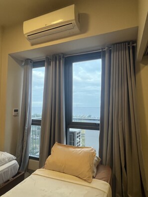 Ylelliset vuodevaatteet, silitysrauta/-lauta, ilmainen Wi-Fi