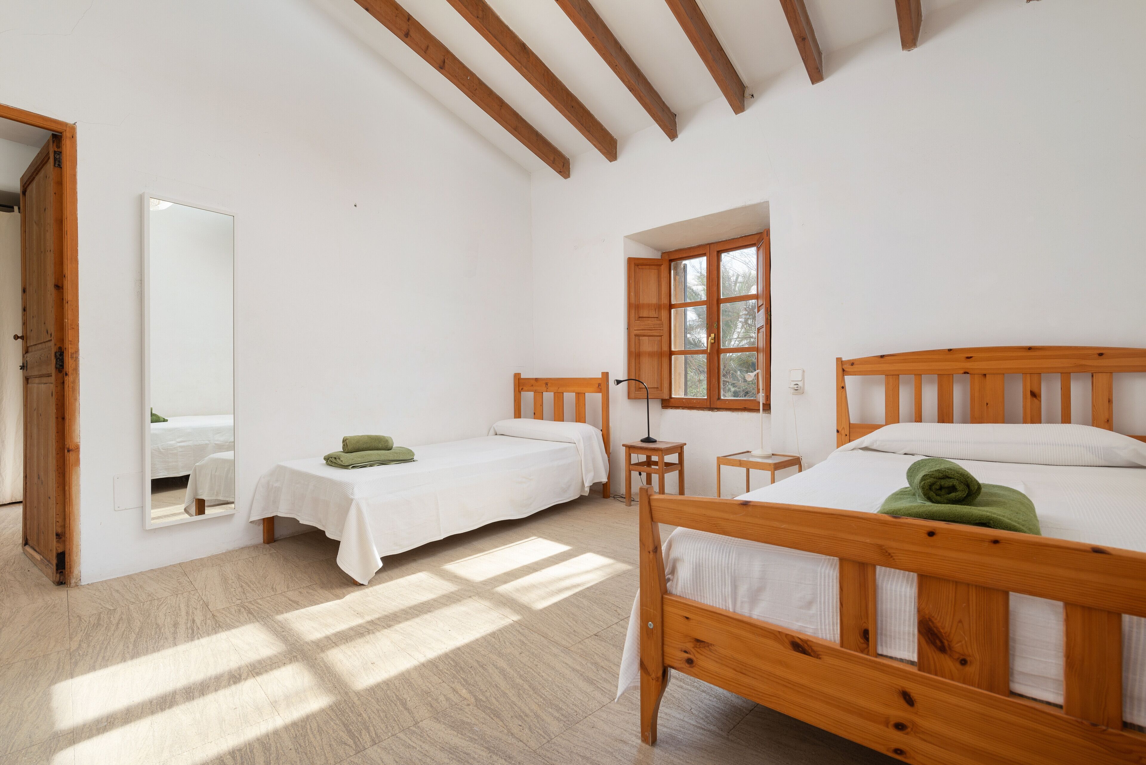 5 多间卧室、熨斗/熨衣板、免费 WiFi、床单