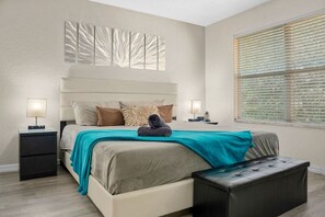 4 chambres, fer et planche à repasser, lit parapluie, Wi-Fi gratuit