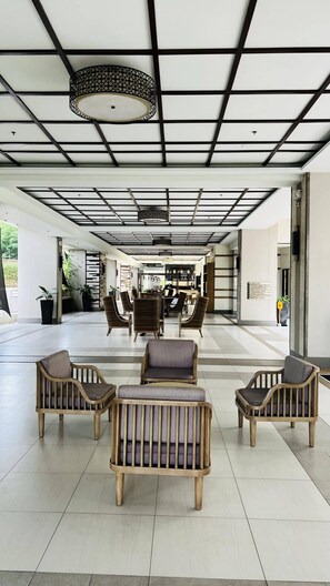 Lobby - Casa Andres - Resort Style Condo near airport with fast WIFI (Parañaque)