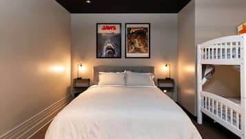 Iron/ironing board, free WiFi, bed sheets