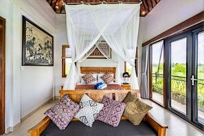 2 bedrooms, in-room safe, desk, laptop workspace - Rumma Lanna Villa by Betterplace (Ubud)