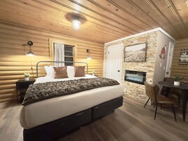 Cabin | 1 bedroom, premium bedding, individually decorated