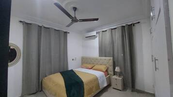 Apartment | 2 bedrooms, iron/ironing board, free WiFi