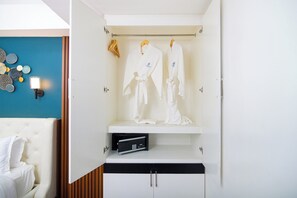Habitación senior | Sábanas de algodón egipcio y ropa de cama de alta calidad 
