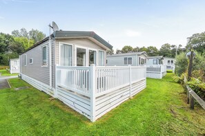 Exterior - Dog friendly park 5 miles from Bude 2 bed caravan (Holsworthy)