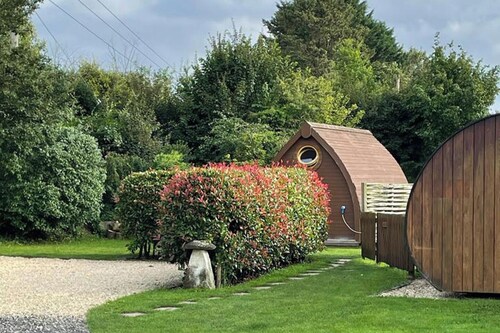 Yurt - Sleeps 2 - Garden - Parking