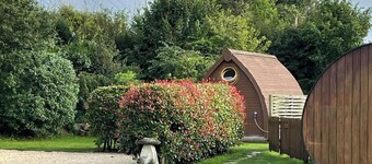 Yurt - Sleeps 2 - Garden - Parking